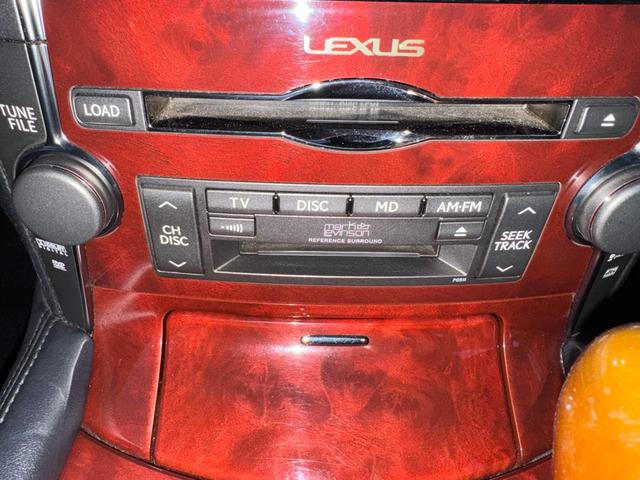 ＬＳ ＬＳ６００ｈ　バージョンＳ　Ｉパッケージ　純正マルチ　サンルーフ　クルーズコントロール　マークレビンソン　レザーシート　２１インチホイール　エアサスコントローラー　シートヒーター　ステアリングヒーター（19枚目）