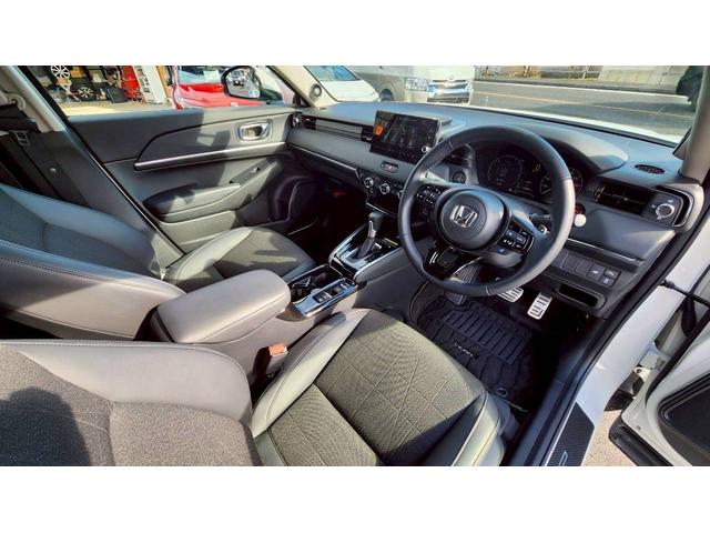 ヴェゼル ｅ：ＨＥＶ　Ｚ　純正ホイール　パワーバックドア　全方位カメラ　ホンダセンシング　禁煙車　ＥＴＣ（10枚目）