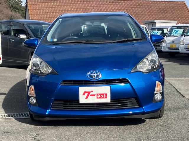 アクア Ｓ　ＥＴＣ　バックカメラ　ＴＶ　アルミホイール　オートライト　ヘッドライトウォッシャー　スマートキー　電動格納ミラー　シートヒーター　ＣＶＴ　衝突安全ボディ　ＡＢＳ　ＥＳＣ　ＣＤ　Ｂｌｕｅｔｏｏｔｈ（12枚目）