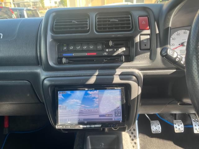 ジムニー ランドベンチャー MT車・ナビ・TV・Bluetoothオーディオ・ETC・パートタイム4WD 高低二段切替式 (後輪駆動ベース)・インタークーラーターボ・取説・メンテナンスノート(30枚目)
