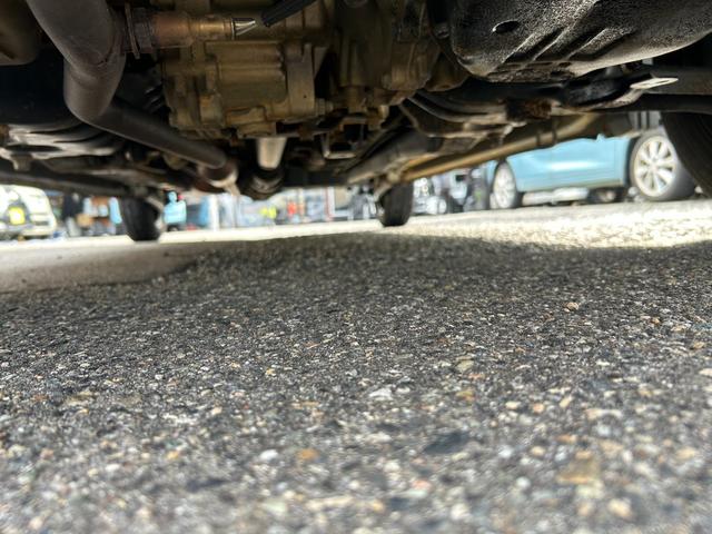 ワゴンＲ ＦＸ　４ＷＤ・シートカバー（15枚目）