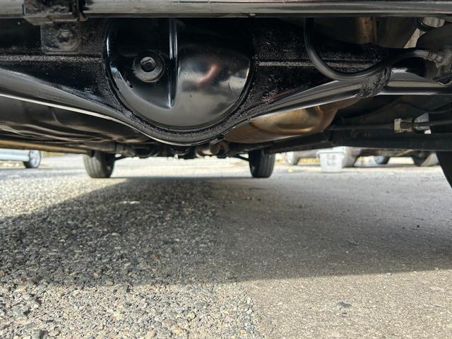 ワゴンＲ ＦＸ　４ＷＤ・シートカバー（16枚目）