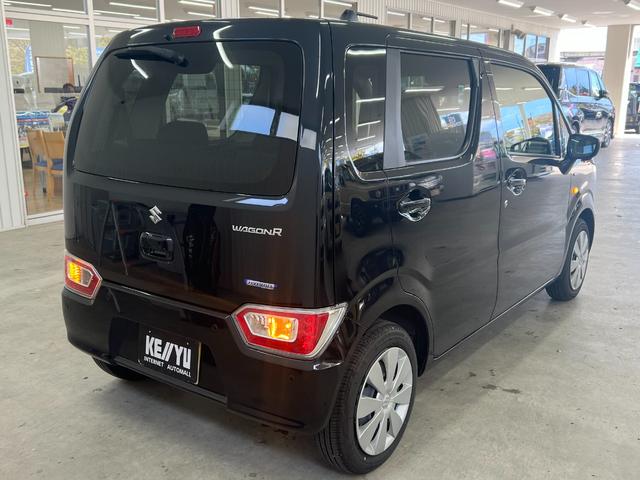 ワゴンR ハイブリッドFX-S/4WD/ディスプレイオーディオ/ ブルートゥース/USB/全方位カメラ/ヘッドアップディスプレイ/シートヒーター/レーダークルーズ/衝突軽減/Pスタート/スマートキー/オートエアコン/LEDオートライト/リースアップ/禁煙/新車保証書(3枚目)