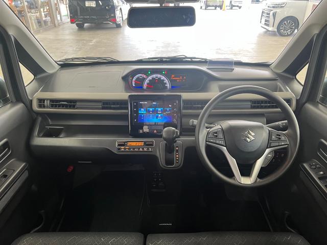 ワゴンR ハイブリッドFX-S/4WD/ディスプレイオーディオ/ ブルートゥース/USB/全方位カメラ/ヘッドアップディスプレイ/シートヒーター/レーダークルーズ/衝突軽減/Pスタート/スマートキー/オートエアコン/LEDオートライト/リースアップ/禁煙/新車保証書(4枚目)