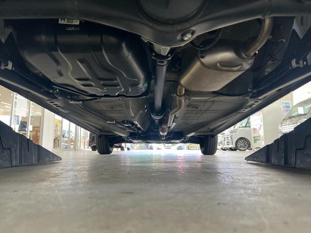 ワゴンR ハイブリッドFX-S/4WD/ディスプレイオーディオ/ ブルートゥース/USB/全方位カメラ/ヘッドアップディスプレイ/シートヒーター/レーダークルーズ/衝突軽減/Pスタート/スマートキー/オートエアコン/LEDオートライト/リースアップ/禁煙/新車保証書(6枚目)