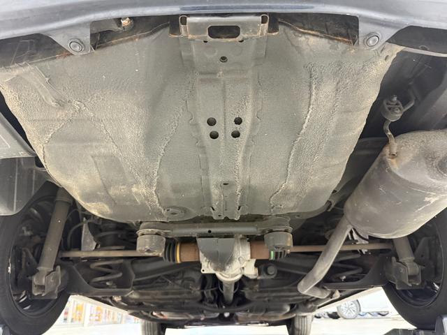 シャトル ハイブリッドＸ　ホンダセンシング／４ＷＤ／買取直販／　／寒冷地仕様／夏タイヤ２０２３年製／冬タイヤ付／前後ドラレコ／レザー調シートカバー／社外ナビ／フルセグ／ＢＴ／ＣＤ／ＤＶＤ／ＥＴＣ／Ｂカメラ／ハーフレザーシート／シートヒーター／ワイパーデアイサー（5枚目）