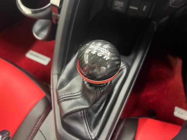 Ｓ６６０ α　下取り直販車／２０２４年製タイヤ／無限ハードトップ／　無限エアロ＆フロアマット／ターボ／純正ＡＷ冬タイヤ付き／禁煙車／ＵＳＢ＆ＨＤＭＩポート／プッシュスタート／ＥＴＣ／Ｂカメラ／クルコン／オートライト／ＬＥＤライト／フォグランプ／取説＆保証書＆スペアキー（17枚目）