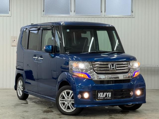 N-BOXカスタム G・Lパッケージ/下取直販車/23年製夏タイヤ/禁煙車 冬タイヤ付/片側自動スライドドア/純正7インチナビ/ワンセグ/ETC/バックカメラ/LEDライト/CD/DVD/オートライト/保証・取説あり/スペアキー/リアスポイラー/フォグランプ(4枚目)
