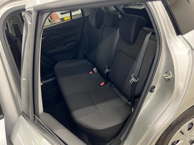 スイフト XG 4WD/禁煙車/2024年製タイヤ/レーダークルコン/ ブラインドスポットモニター/コーナーセンサー/メモリーナビ/ブルートゥース/フルセグ/DVD/HDMI&USBポート/シートヒーター/オートハイビーム/LEDヘッドライト/ミラーヒーター/スマートキー(32枚目)