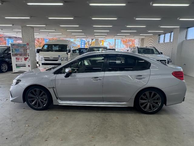 WRX S4 2.0GTアイサイト/大阪仕入/後期型/デカナビ8インチナビ /コーナーセンサー/ブルートゥース/ETC/禁煙車/バックカメラ/12セグ/ドラレコ/LEDライト/電動シート/ACC/記録簿・取説有/CD・DVD/オートライト・ハイビーム/ブレーキホールド(13枚目)