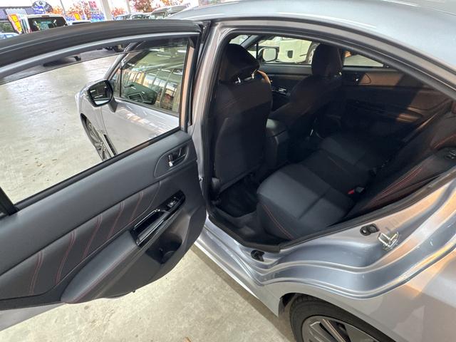 WRX S4 2.0GTアイサイト/大阪仕入/後期型/デカナビ8インチナビ /コーナーセンサー/ブルートゥース/ETC/禁煙車/バックカメラ/12セグ/ドラレコ/LEDライト/電動シート/ACC/記録簿・取説有/CD・DVD/オートライト・ハイビーム/ブレーキホールド(28枚目)