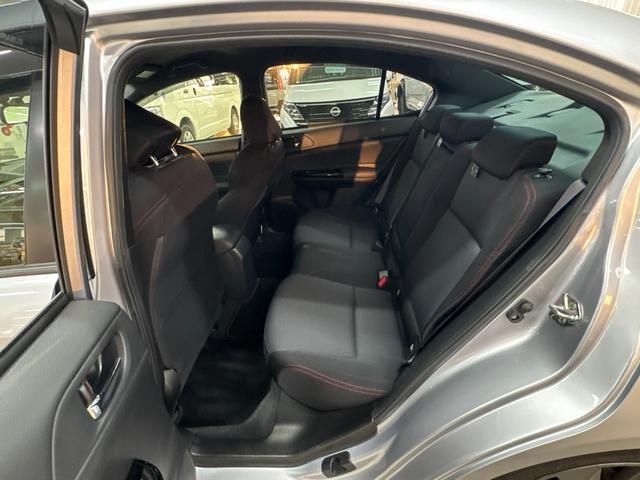 WRX S4 2.0GTアイサイト/大阪仕入/後期型/デカナビ8インチナビ /コーナーセンサー/ブルートゥース/ETC/禁煙車/バックカメラ/12セグ/ドラレコ/LEDライト/電動シート/ACC/記録簿・取説有/CD・DVD/オートライト・ハイビーム/ブレーキホールド(29枚目)