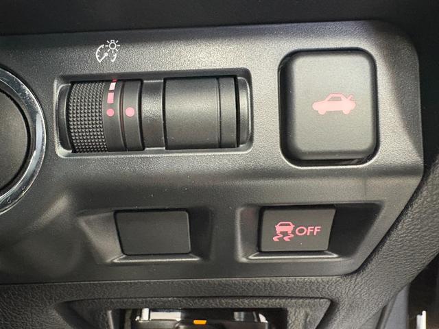 WRX S4 2.0GTアイサイト/大阪仕入/後期型/デカナビ8インチナビ /コーナーセンサー/ブルートゥース/ETC/禁煙車/バックカメラ/12セグ/ドラレコ/LEDライト/電動シート/ACC/記録簿・取説有/CD・DVD/オートライト・ハイビーム/ブレーキホールド(37枚目)