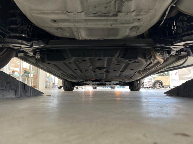 フィット e:HEVベーシック 禁煙車/岡山県仕入/衝突軽減ブレーキ ブレーキホールド/車線逸脱/コーナーセンサー/純正7型ナビ/CD/ブルートゥース/USB/ETC/バックカメラ/オートライト/LEDヘッドライト/レーダークルーズ/取説/保証書/スペアキー有(15枚目)