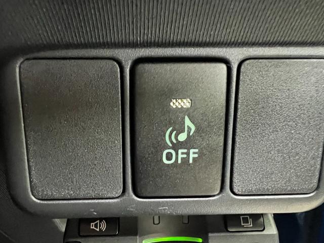 アクア S/神奈川県仕入/夏タイヤ2022年製/ 純正ナビ/フルセグ/ブルートゥース/CD/DVD/バックカメラ/ETC/オートエアコン/プッシュスタート/スマートキー/HIDオートライト/フォグ/フロントコーナーセンサー/トノカバー/禁煙車(9枚目)