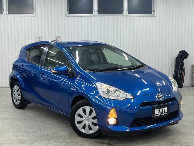 アクア S/神奈川県仕入/夏タイヤ2022年製/ 純正ナビ/フルセグ/ブルートゥース/CD/DVD/バックカメラ/ETC/オートエアコン/プッシュスタート/スマートキー/HIDオートライト/フォグ/フロントコーナーセンサー/トノカバー/禁煙車(13枚目)