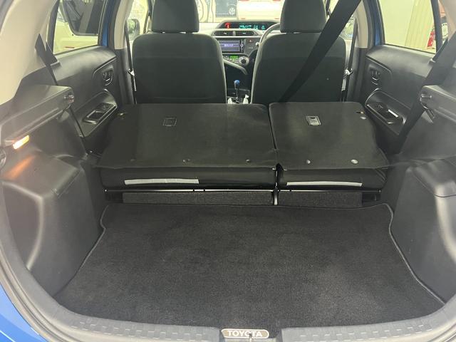 アクア S/神奈川県仕入/夏タイヤ2022年製/ 純正ナビ/フルセグ/ブルートゥース/CD/DVD/バックカメラ/ETC/オートエアコン/プッシュスタート/スマートキー/HIDオートライト/フォグ/フロントコーナーセンサー/トノカバー/禁煙車(30枚目)