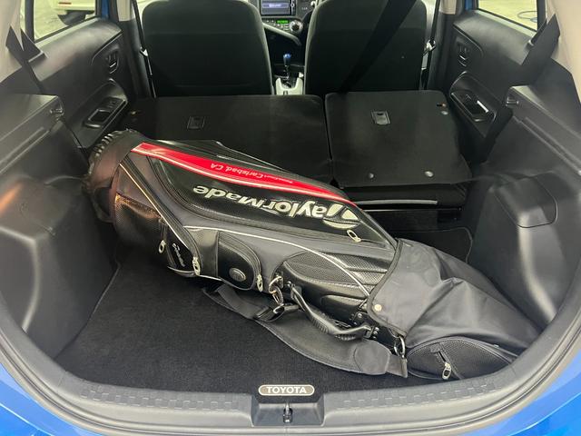 アクア S/神奈川県仕入/夏タイヤ2022年製/ 純正ナビ/フルセグ/ブルートゥース/CD/DVD/バックカメラ/ETC/オートエアコン/プッシュスタート/スマートキー/HIDオートライト/フォグ/フロントコーナーセンサー/トノカバー/禁煙車(31枚目)