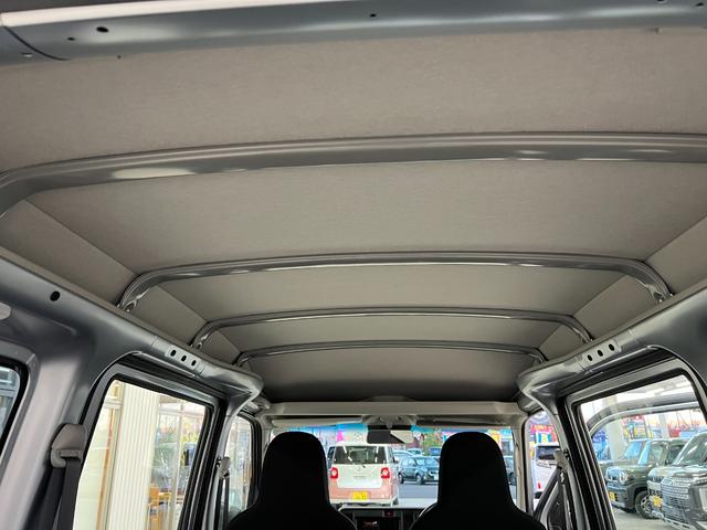 ハイゼットカーゴ スペシャルSAIII 4WD/買取直販車/ハイルーフ/禁煙車 /2023年製冬タイヤ付き/衝突軽減ブレーキ/横滑り防止/LEDヘッドライト/オートライト&ハイビーム/アイドリングストップ/取説&保証書&スペアキー(34枚目)