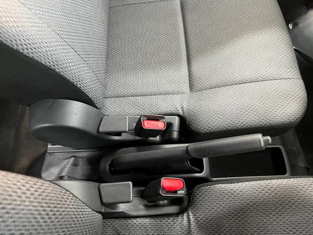 ハイゼットカーゴ スペシャルSAIII 4WD/買取直販車/ハイルーフ/禁煙車 /2023年製冬タイヤ付き/衝突軽減ブレーキ/横滑り防止/LEDヘッドライト/オートライト&ハイビーム/アイドリングストップ/取説&保証書&スペアキー(40枚目)