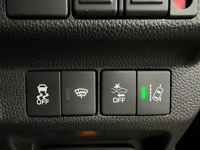 ナビやＥＴＣ、バックカメラや後席モニター、ドライブレコーダーといった電贓品やシートカバーにタイヤ＆アルミホイールまで、今付けたいオプション品もご納車前にお取付♪もちろんクレジットに含むことも可能です♪