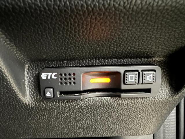 ケーユーは下取りや買取したクルマを直接販売できるので、中間マージンを省くことができます。お客様の愛車を満足できる査定をいたします。