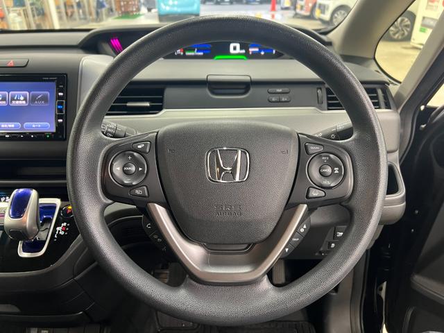 公的機関「（財）日本自動車査定協会」の基準を採用。日本オートオークション協議会「走行距離管理システム」で距離に不正が無いかもチェック済みです。専門業者によるルームクリーニング実施。