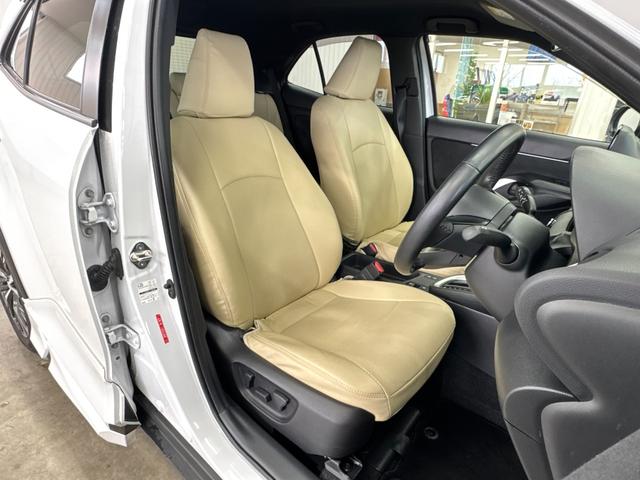 ヤリスクロス ハイブリッドZ/鹿児島仕入れ/禁煙車/モデリスタフルエアロ/ レーダークルコン/衝突軽減&車線逸脱警告/純正ディスプレイオーディオ/ブルートゥース/フルセグ/ETC/Bカメラ/シートヒーター/ステアヒーター/電動シート/レザー調シートカバー/コーナーセンサー(22枚目)