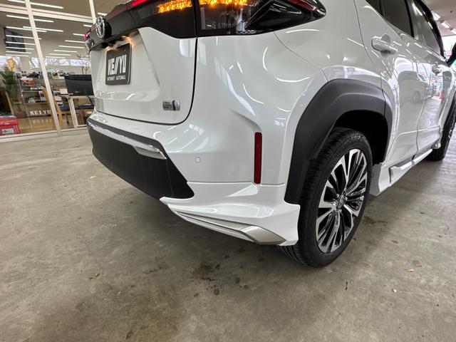 ヤリスクロス ハイブリッドZ/鹿児島仕入れ/禁煙車/モデリスタフルエアロ/ レーダークルコン/衝突軽減&車線逸脱警告/純正ディスプレイオーディオ/ブルートゥース/フルセグ/ETC/Bカメラ/シートヒーター/ステアヒーター/電動シート/レザー調シートカバー/コーナーセンサー(53枚目)