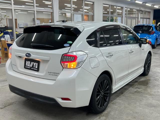 株式会社ケーユーホールディングスにおける連結売上高の７割以上はディーラー事業です。株式会社ケーユーは、ディーラー事業を主としているケーユーホールディングスグループが運営する中古車販売店です。