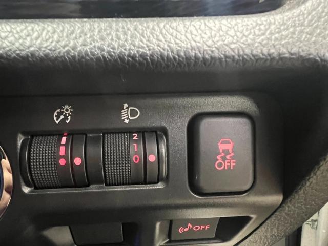 当店の禁煙チェック基準は男性女性２名による（どちらもタバコは吸ってません！）確認しております☆当然人間によるチェックですので間違いに付いてはご了承下さい☆