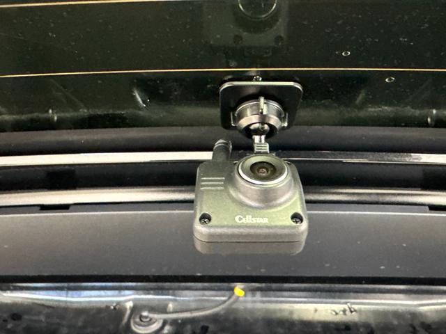 ヤリスクロス ハイブリッドＺ／千葉県仕入／寒冷地仕様／　９インチナビ／ＢＴ／ＵＳＢ／前後ドラレコ／パノラマビューモニター／ＥＴＣ２．０／バックカメラ／電動ハーフレザーシート／シートヒーター／レーダークルーズ／コーナーセンサー／ワイパーデアイサー／禁煙車（11枚目）