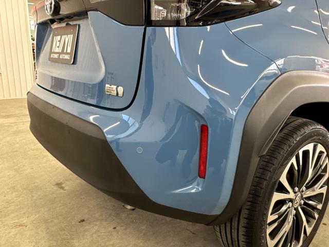 ヤリスクロス ハイブリッドＺ／千葉県仕入／寒冷地仕様／　９インチナビ／ＢＴ／ＵＳＢ／前後ドラレコ／パノラマビューモニター／ＥＴＣ２．０／バックカメラ／電動ハーフレザーシート／シートヒーター／レーダークルーズ／コーナーセンサー／ワイパーデアイサー／禁煙車（51枚目）