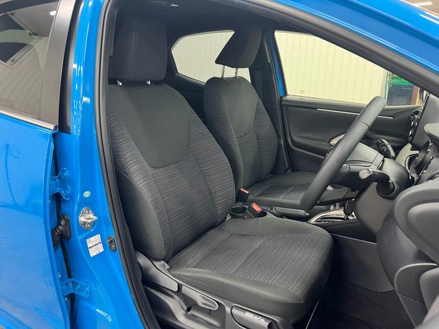 弊社ではインターネットでの遠方販売に自信があります。店頭でのご納車であれば、お車を持ち込まずに名義変更等のお手続きが出来ますので、ご近所の販売会社で購入する場合と変わらぬ諸経費にてご購入可能です♪