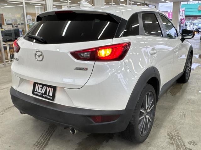 株式会社ケーユーホールディングスにおける連結売上高の７割以上はディーラー事業です。株式会社ケーユーは、ディーラー事業を主としているケーユーホールディングスグループが運営する中古車販売店です。