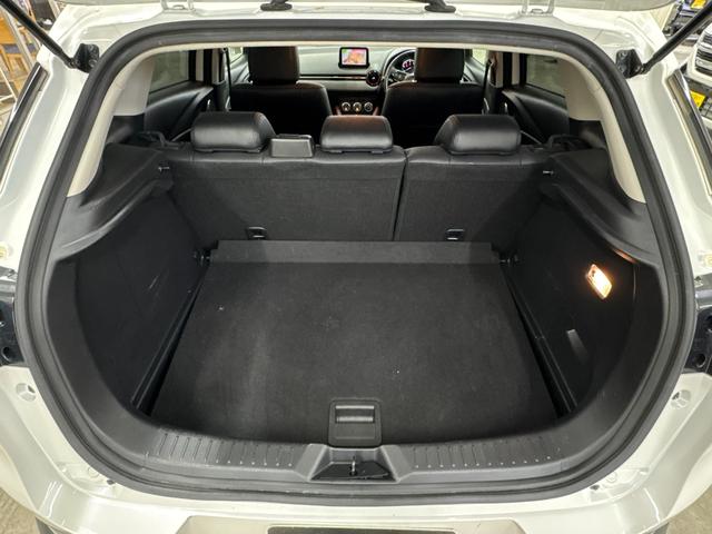 広がるネットワーク全６０拠点　高品質中古車　選べる楽しさ３５００台以上！