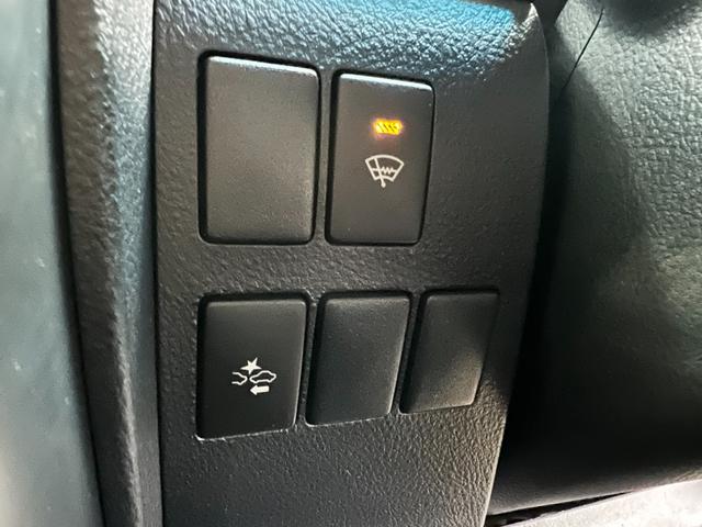 ヴェルファイアハイブリッド ZR 禁煙車/22年製冬タイヤ/ツインサンルーフ アドミレーションフルエアロ/アドミレーションマフラー/アルパイン10型ナビ&フリップダウン/ブルートゥース/Bカメラ/衝突軽減/車線逸脱/前後ドラレコ/電動ハーフレザーシート/取説/記録簿/スペアキー(17枚目)