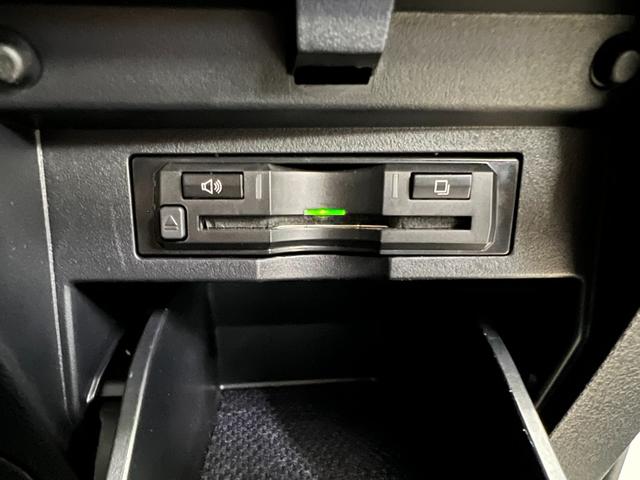 ヴェルファイアハイブリッド ZR 禁煙車/22年製冬タイヤ/ツインサンルーフ アドミレーションフルエアロ/アドミレーションマフラー/アルパイン10型ナビ&フリップダウン/ブルートゥース/Bカメラ/衝突軽減/車線逸脱/前後ドラレコ/電動ハーフレザーシート/取説/記録簿/スペアキー(18枚目)