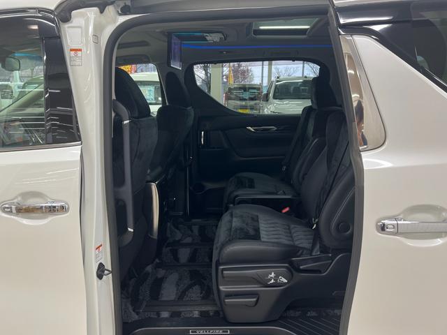 ヴェルファイアハイブリッド ZR 禁煙車/22年製冬タイヤ/ツインサンルーフ アドミレーションフルエアロ/アドミレーションマフラー/アルパイン10型ナビ&フリップダウン/ブルートゥース/Bカメラ/衝突軽減/車線逸脱/前後ドラレコ/電動ハーフレザーシート/取説/記録簿/スペアキー(38枚目)