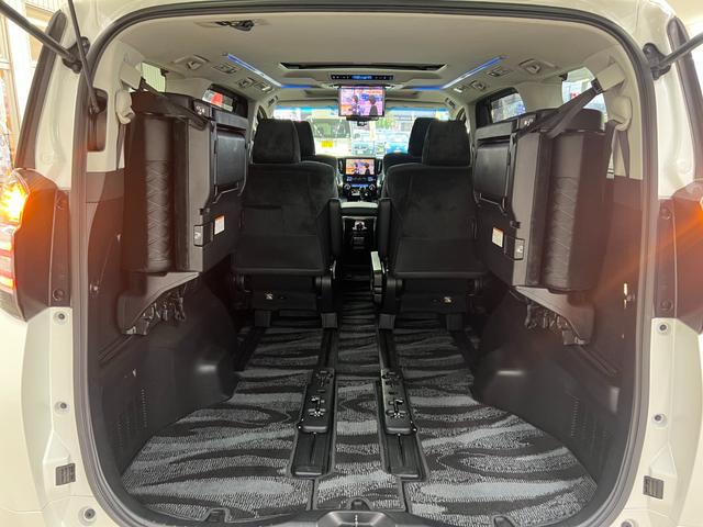 ヴェルファイアハイブリッド ZR 禁煙車/22年製冬タイヤ/ツインサンルーフ アドミレーションフルエアロ/アドミレーションマフラー/アルパイン10型ナビ&フリップダウン/ブルートゥース/Bカメラ/衝突軽減/車線逸脱/前後ドラレコ/電動ハーフレザーシート/取説/記録簿/スペアキー(43枚目)