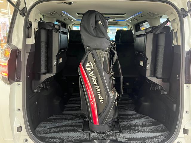 ヴェルファイアハイブリッド ZR 禁煙車/22年製冬タイヤ/ツインサンルーフ アドミレーションフルエアロ/アドミレーションマフラー/アルパイン10型ナビ&フリップダウン/ブルートゥース/Bカメラ/衝突軽減/車線逸脱/前後ドラレコ/電動ハーフレザーシート/取説/記録簿/スペアキー(44枚目)