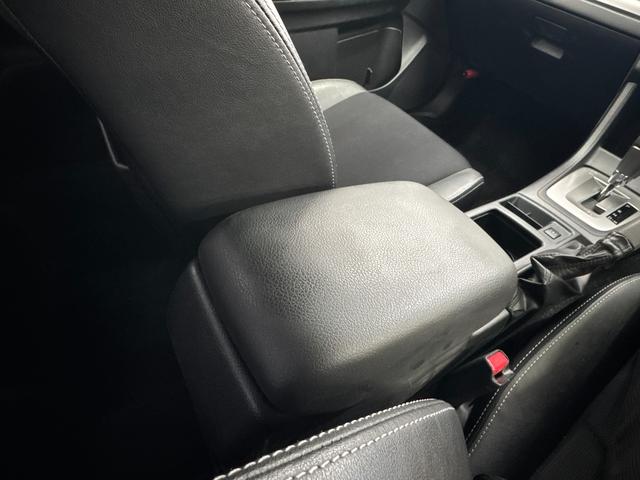 インプレッサスポーツ 2.0i-Sアイサイト/4WD/三重仕入/禁煙車/ 2022年製タイヤ/レーダークルコン/パワーシート/ハーフレザーシート/パドルシフト/SDナビ/ブルートゥース/フルセグ/DVD/USBポート/ETC/キセノンライト/フォグ/Rスポイラー/TRC(43枚目)