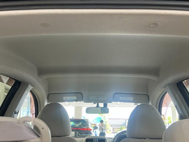 マーチ ボレロ　下取り直販車／禁煙車／特別仕様車／純正ナビ／フルセグ／ＣＤ／ＥＴＣ／ドラレコ／純正アルミ／オートライト／オートエアコン／アイドリングストップ／スマートキー電動格納ミラー／取説＆保証書＆スペア有り（49枚目）