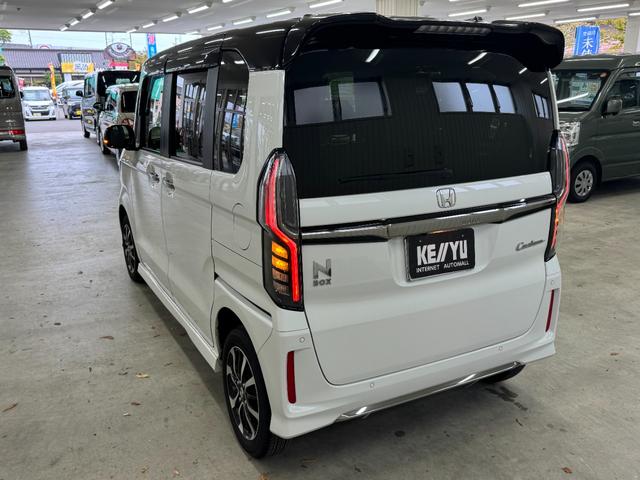 Ｎ－ＢＯＸカスタム Ｌ　コーディネートスタイル　４ＷＤ／下取り直販車／禁煙車　２０２３年製タイヤ／９型ナビ／ブルートゥース／フルセグ／ＤＶＤ／レーダークルコン／レザーシート／シートヒーター／バックカメラ／ドラレコ前後／オートホールド／コーナーセンサー／オートハイビーム／両側電動（24枚目）
