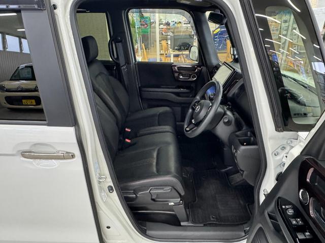 Ｎ－ＢＯＸカスタム Ｌ　コーディネートスタイル　４ＷＤ／下取り直販車／禁煙車　２０２３年製タイヤ／９型ナビ／ブルートゥース／フルセグ／ＤＶＤ／レーダークルコン／レザーシート／シートヒーター／バックカメラ／ドラレコ前後／オートホールド／コーナーセンサー／オートハイビーム／両側電動（28枚目）