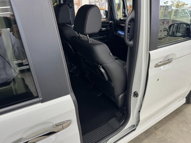 Ｎ－ＢＯＸカスタム Ｌ　コーディネートスタイル　４ＷＤ／下取り直販車／禁煙車　２０２３年製タイヤ／９型ナビ／ブルートゥース／フルセグ／ＤＶＤ／レーダークルコン／レザーシート／シートヒーター／バックカメラ／ドラレコ前後／オートホールド／コーナーセンサー／オートハイビーム／両側電動（30枚目）