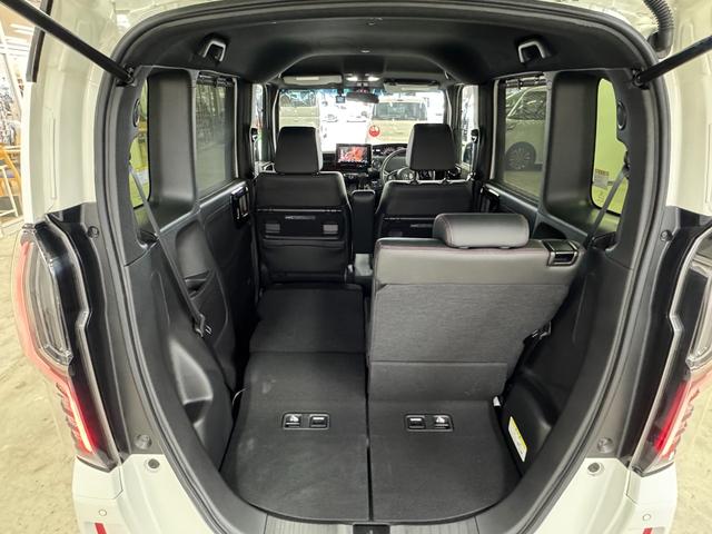 Ｎ－ＢＯＸカスタム Ｌ　コーディネートスタイル　４ＷＤ／下取り直販車／禁煙車　２０２３年製タイヤ／９型ナビ／ブルートゥース／フルセグ／ＤＶＤ／レーダークルコン／レザーシート／シートヒーター／バックカメラ／ドラレコ前後／オートホールド／コーナーセンサー／オートハイビーム／両側電動（39枚目）