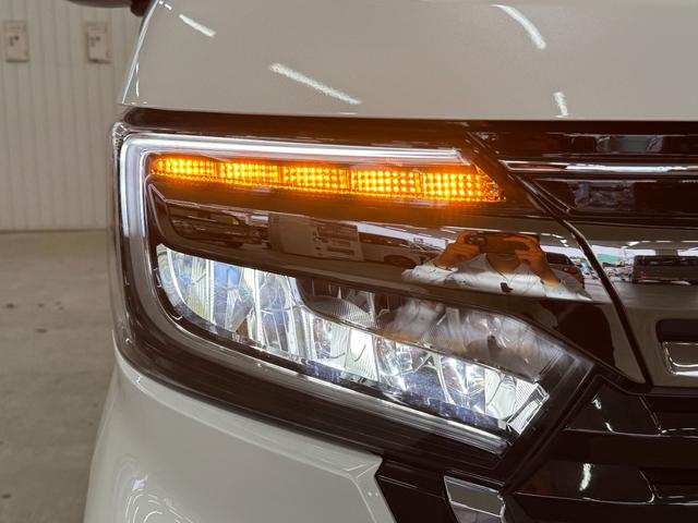 Ｎ－ＢＯＸカスタム Ｌ　コーディネートスタイル　４ＷＤ／下取り直販車／禁煙車　２０２３年製タイヤ／９型ナビ／ブルートゥース／フルセグ／ＤＶＤ／レーダークルコン／レザーシート／シートヒーター／バックカメラ／ドラレコ前後／オートホールド／コーナーセンサー／オートハイビーム／両側電動（52枚目）