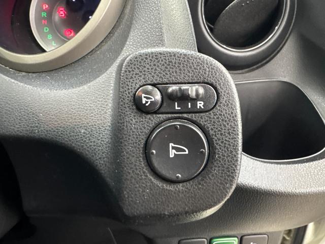 フィットハイブリッド ベースグレード ドラレコ/純正7インチナビ/ワンセグ/CD/AUX/USB/バックカメラ/ETC/クルコン/キーレス/オートエアコン/ステリモ/ISOFIX有/ヘッドライトレベライザー/禁煙車(46枚目)