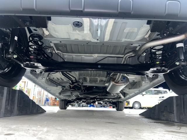 Ｎ－ＢＯＸジョイ ターボ／届出済未使用車／純正８インチナビ／　ホンダセンシング／ブルートゥース／フルセグ／シートヒーター／ハーフレザーシート／バックカメラ／両側ＰＳＤ／パドルシフト／コーナーセンサー／ＬＥＤライト／オートハイビーム（5枚目）